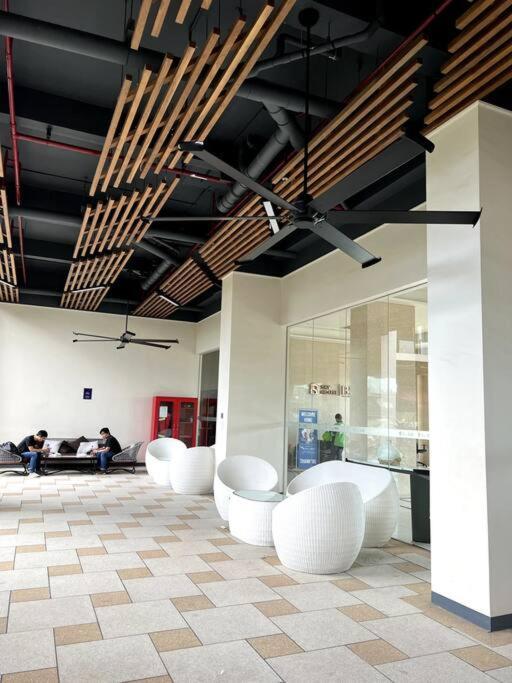 Dayinn, Skyhouse Bsd Lux And Homey Studio, Near Aeon Bsd And Ice Bsd Cilenggang Dış mekan fotoğraf